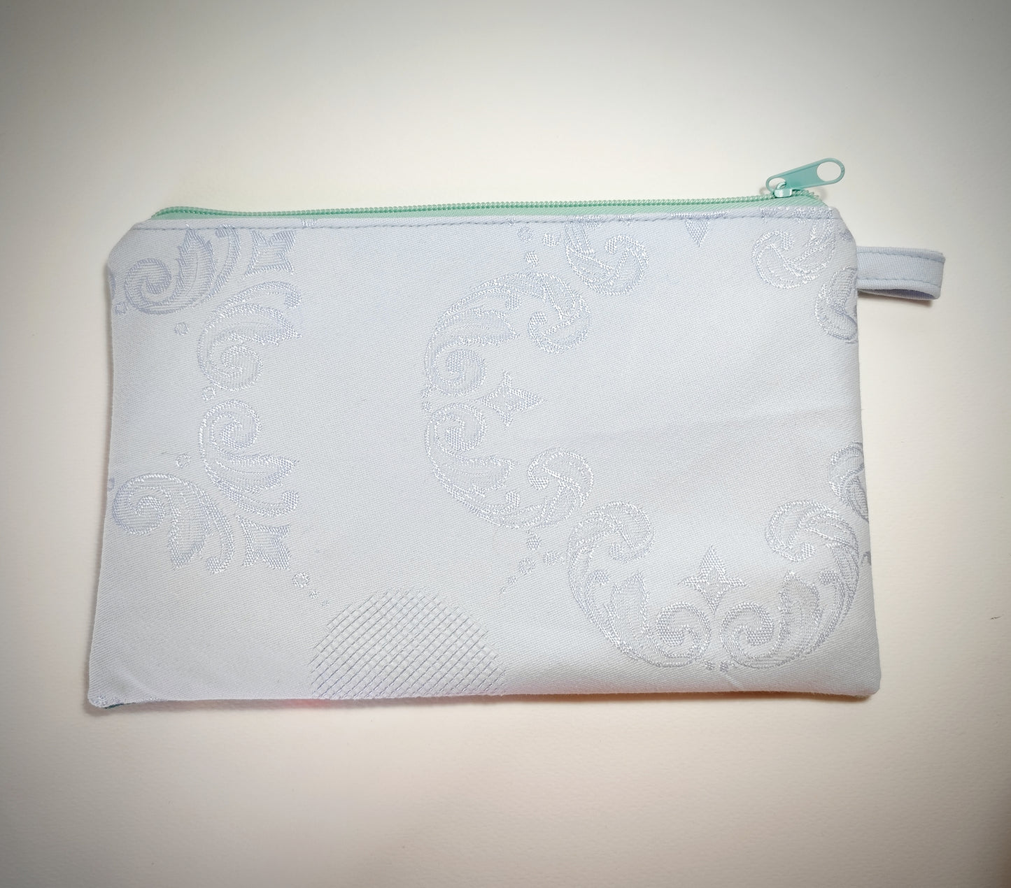 Несесер" Горска приказка"